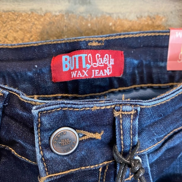 Dark wash wax jeans 👖 - Picture 5 of 6